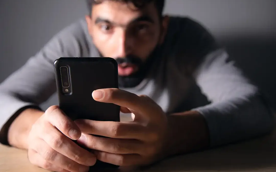 3 erros de performance mobile que estão matando seu SEO (e como corrigi-los)